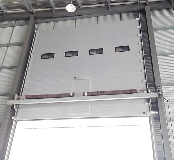 前海街道工业滑升门