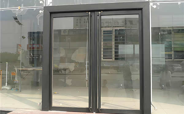 前海街道玻璃地弹门
