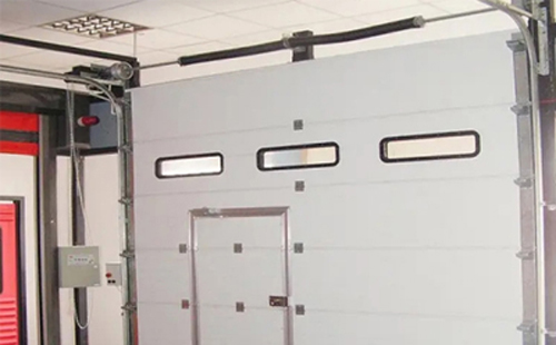 前海街道工业提升门的安装方法 前海街道工业提升门的安装方法