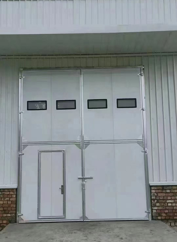 前海街道工业门在设备装配车间出入口的实施记录